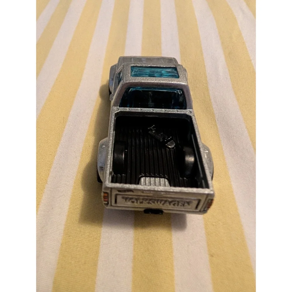 2014 Hot Wheels Volkswagen Caddy Diecast Toy Car Silver VW Series